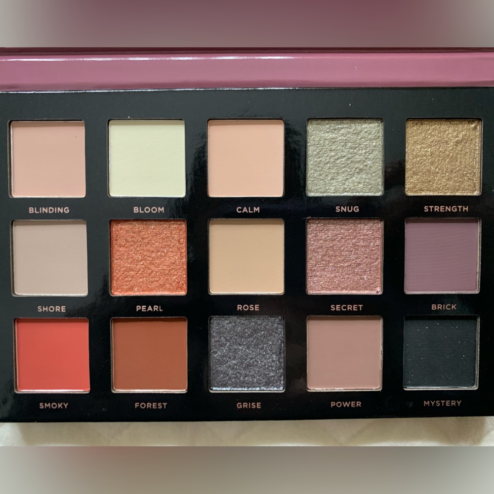Ace Beaute eyeshadow
